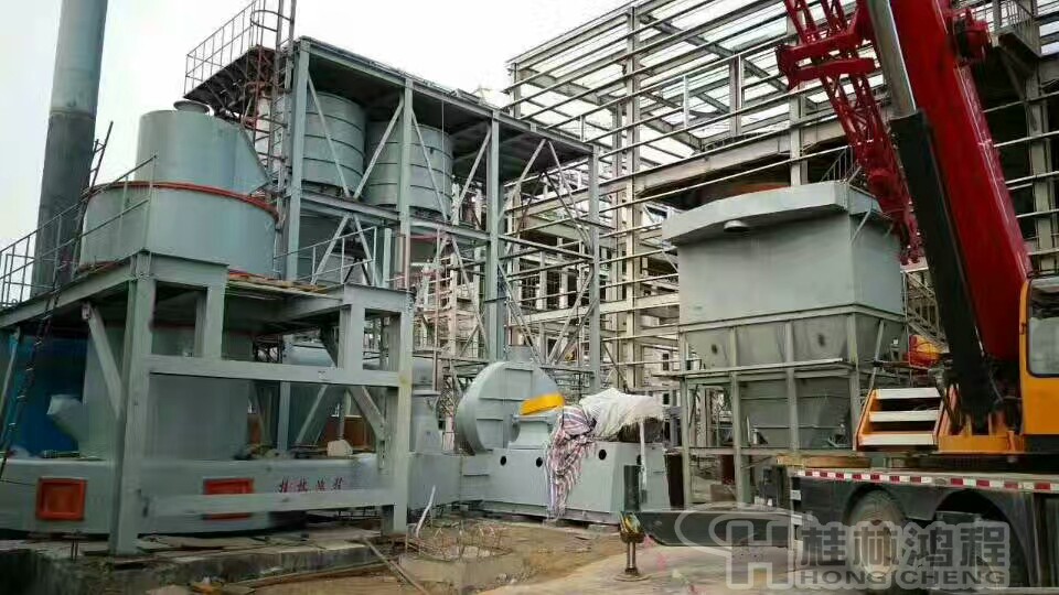 桂林鴻程磨粉機安裝團(tuán)隊安裝磨粉機風(fēng)機 除塵設(shè)備 收塵系統(tǒng)