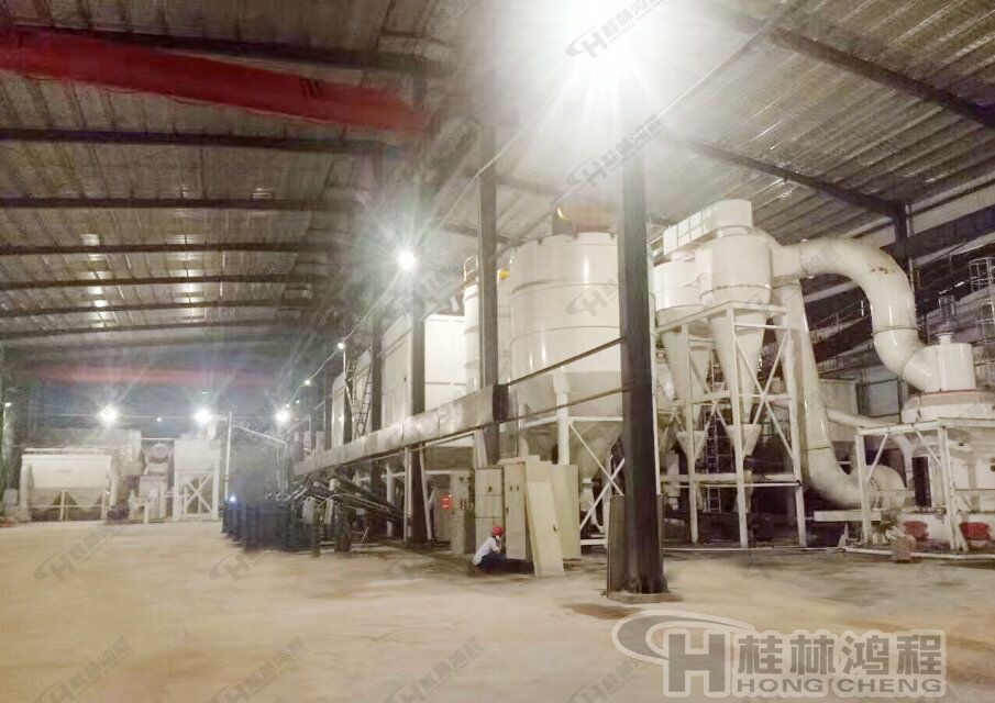 滑石粉，滑石粉碎設(shè)備，磨粉設(shè)備，磨粉機(jī)，雷蒙機(jī)