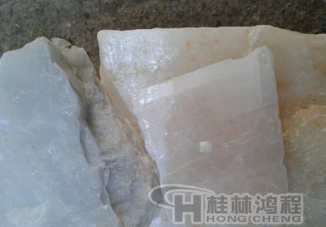 長石，長石粉，長石的用途