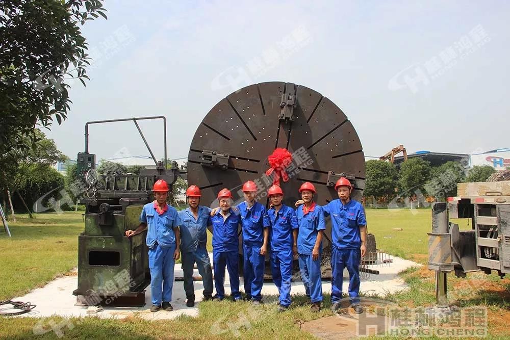 桂林鴻程磨粉機生產設備1-01落地車床光榮退休 桂林鴻程磨粉機設備1-01落地車床光榮退休