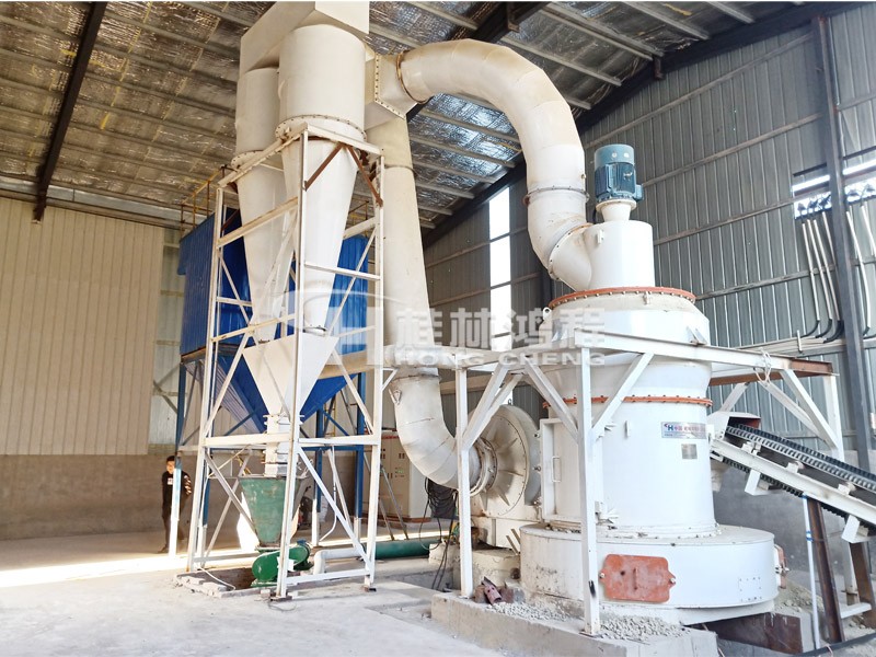 HCQ1500-膨潤土200目左右濕度15個(gè)水左右。產(chǎn)量大約5噸-內(nèi)蒙古2.jpg