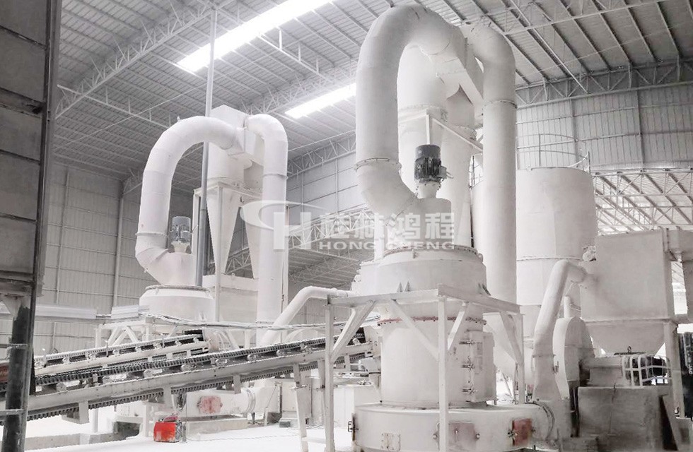 250目脫硫石灰粉磨機(jī)每天150噸雷蒙粉磨機(jī) 250目脫硫石灰粉磨機(jī)每天150噸HCQ1500雷蒙粉磨機(jī)安徽安