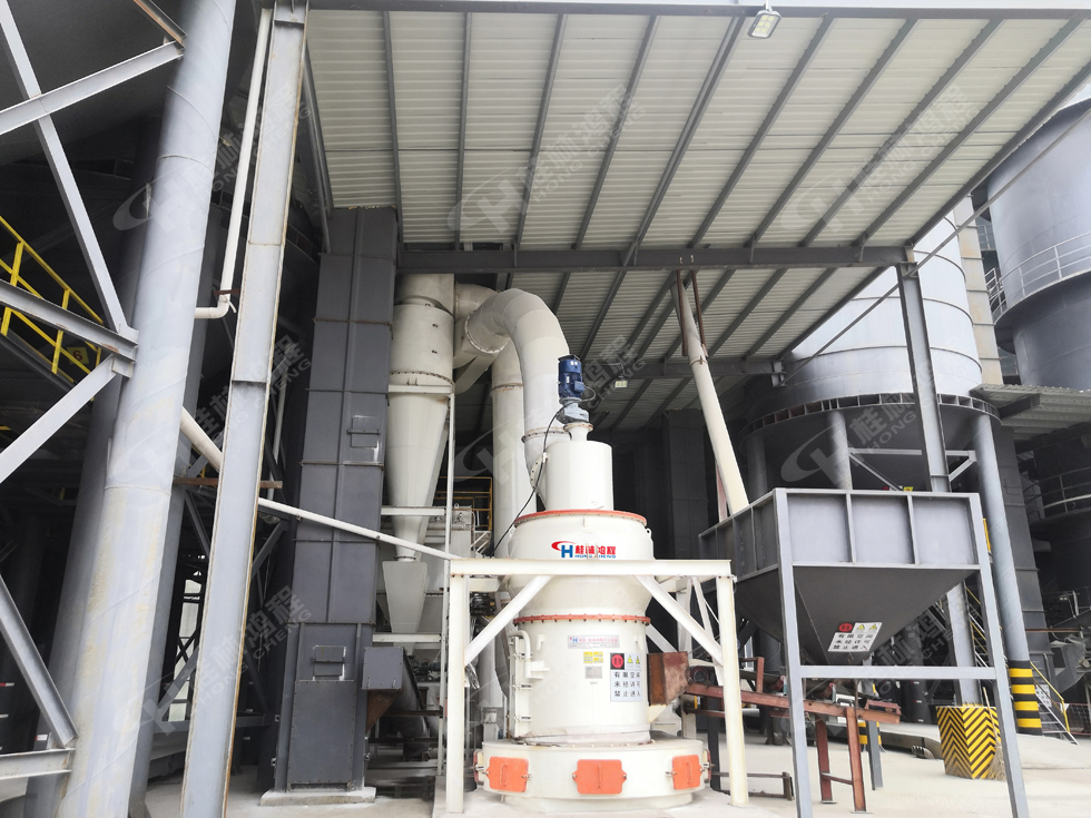 鴻程碳酸鈣磨粉機(jī) 鴻程碳酸鈣磨粉機(jī)